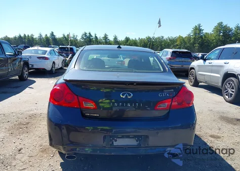 2011 Infiniti G37X z USA, uszkodzony, nr VIN JN1CV6AR9BM351146